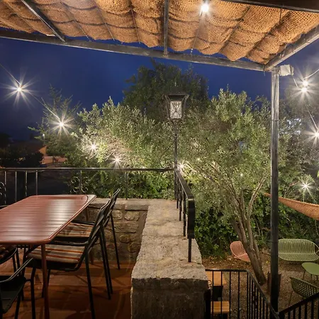 Alosa Balcon - Renovated 1st Floor - Pool - Garden